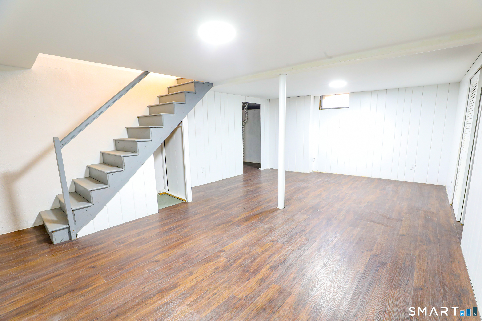 105 Hyde Road West Hartford CT 06117