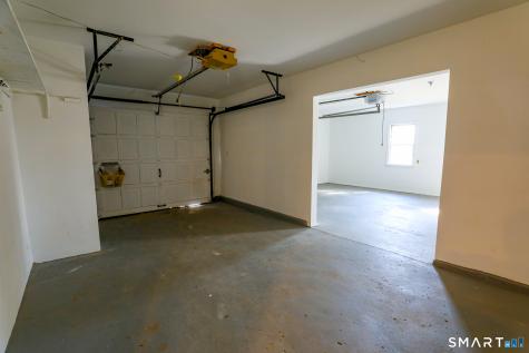 105 Hyde Road West Hartford CT 06117