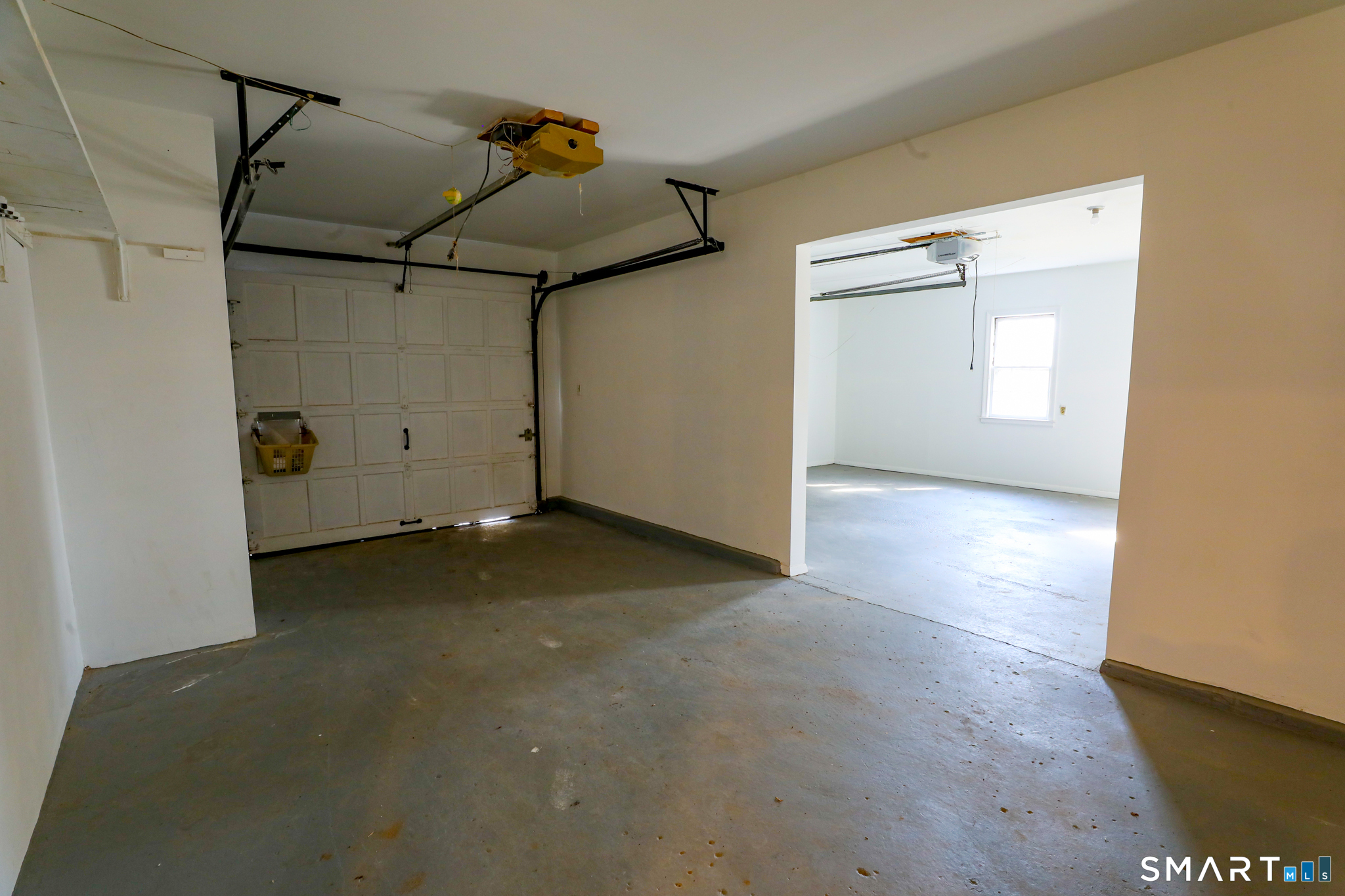 105 Hyde Road West Hartford CT 06117