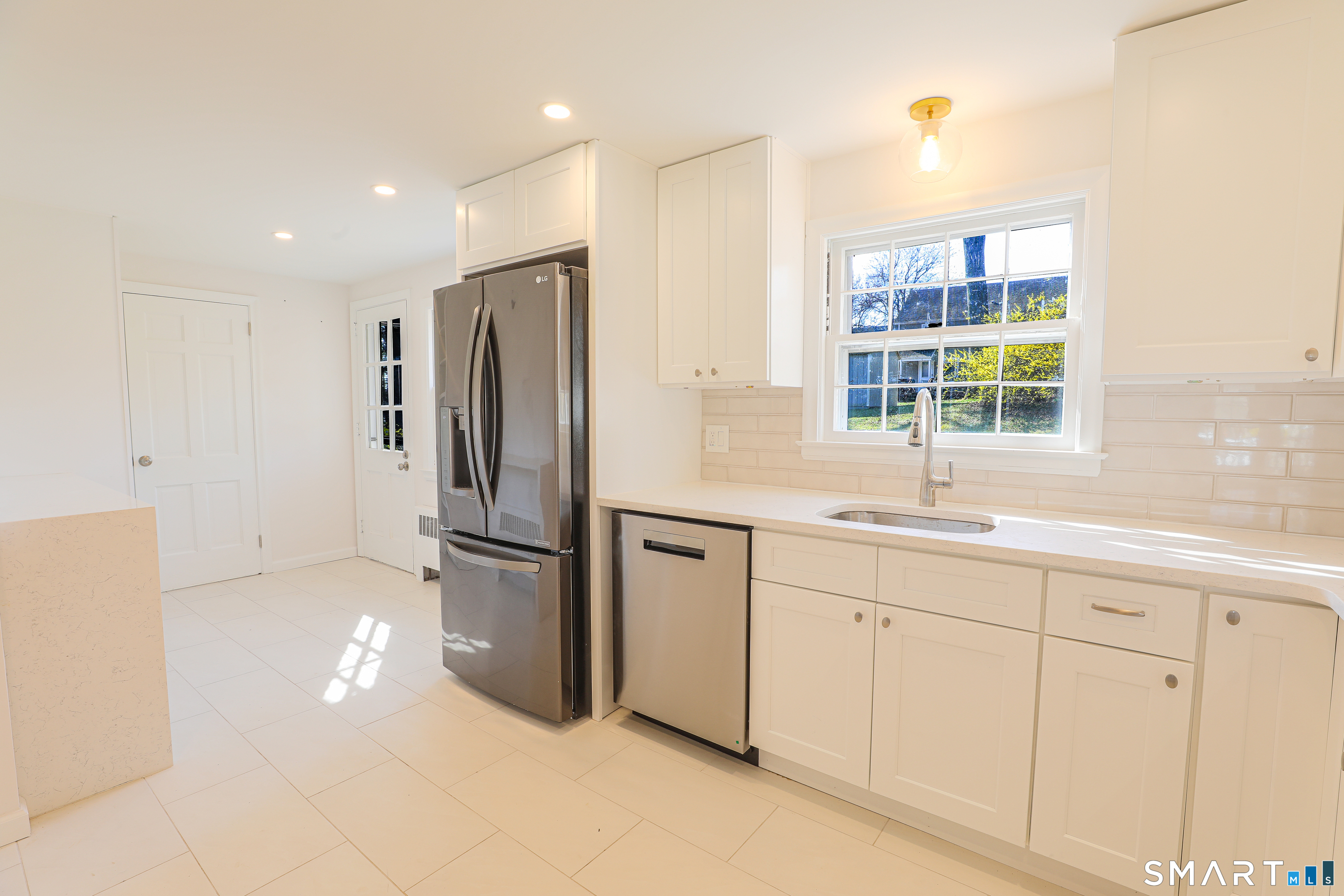 105 Hyde Road West Hartford CT 06117