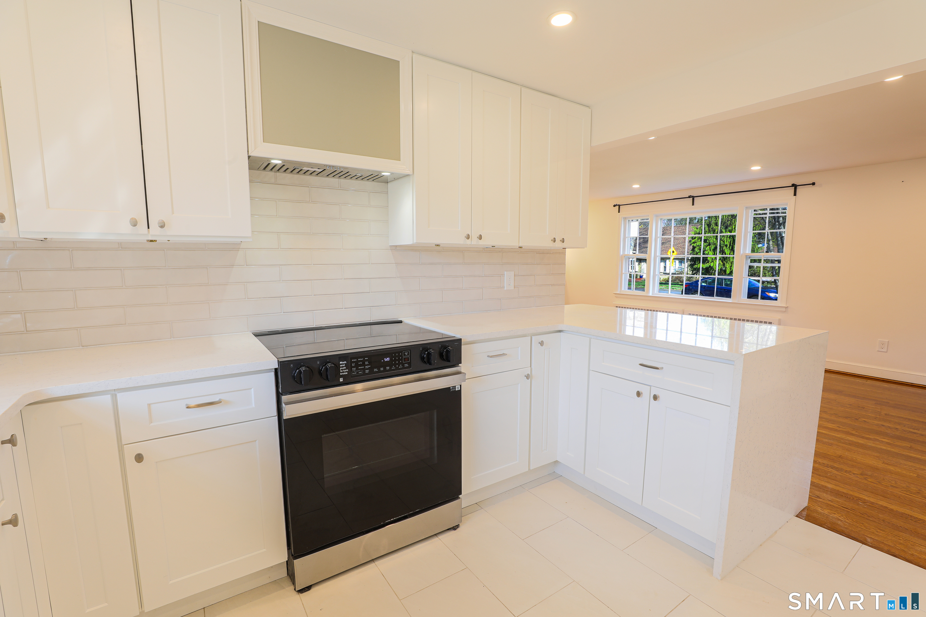 105 Hyde Road West Hartford CT 06117