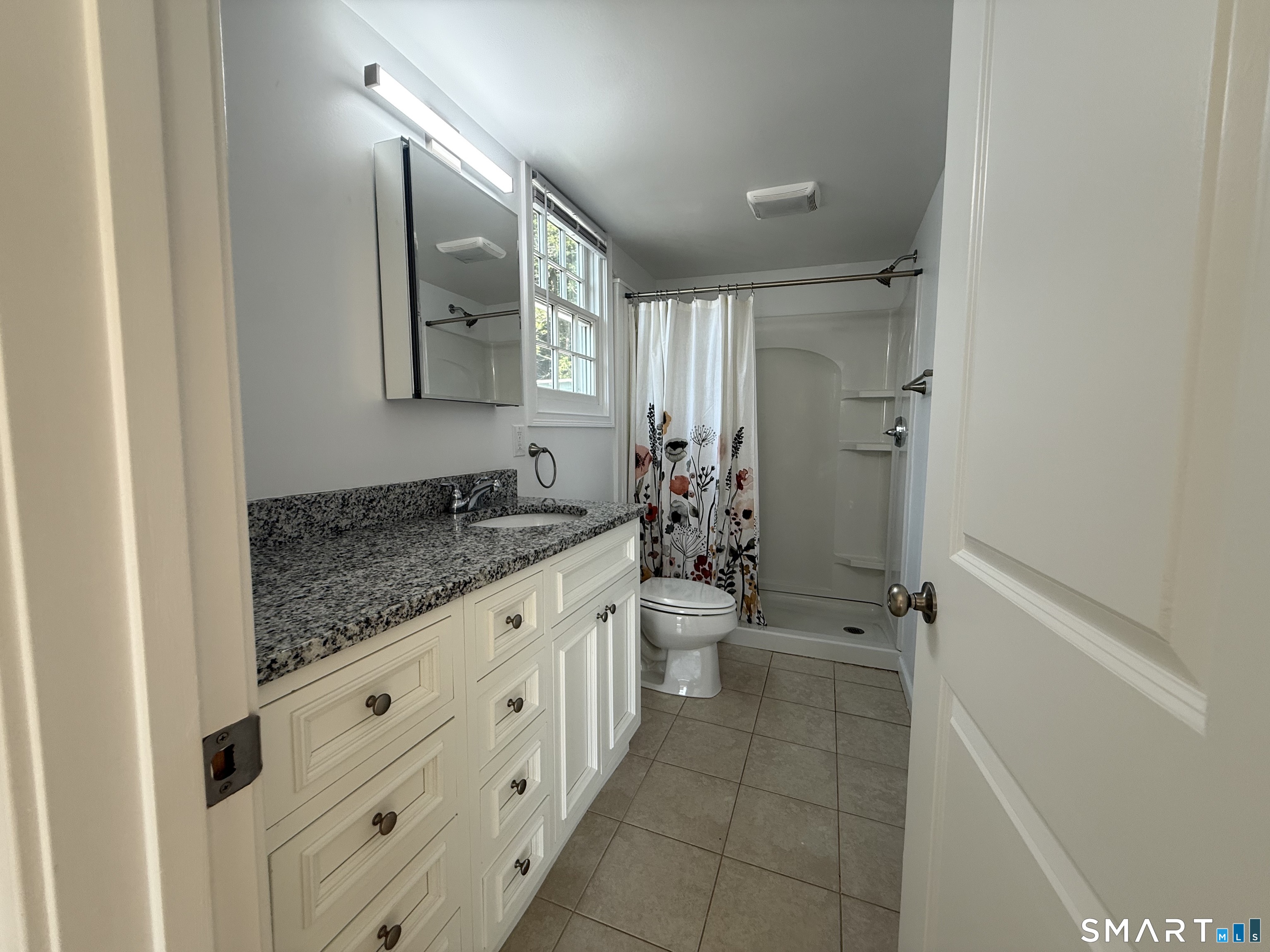 9 Brewer Street New London CT 06320