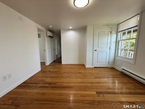 9 Brewer Street New London CT 06320