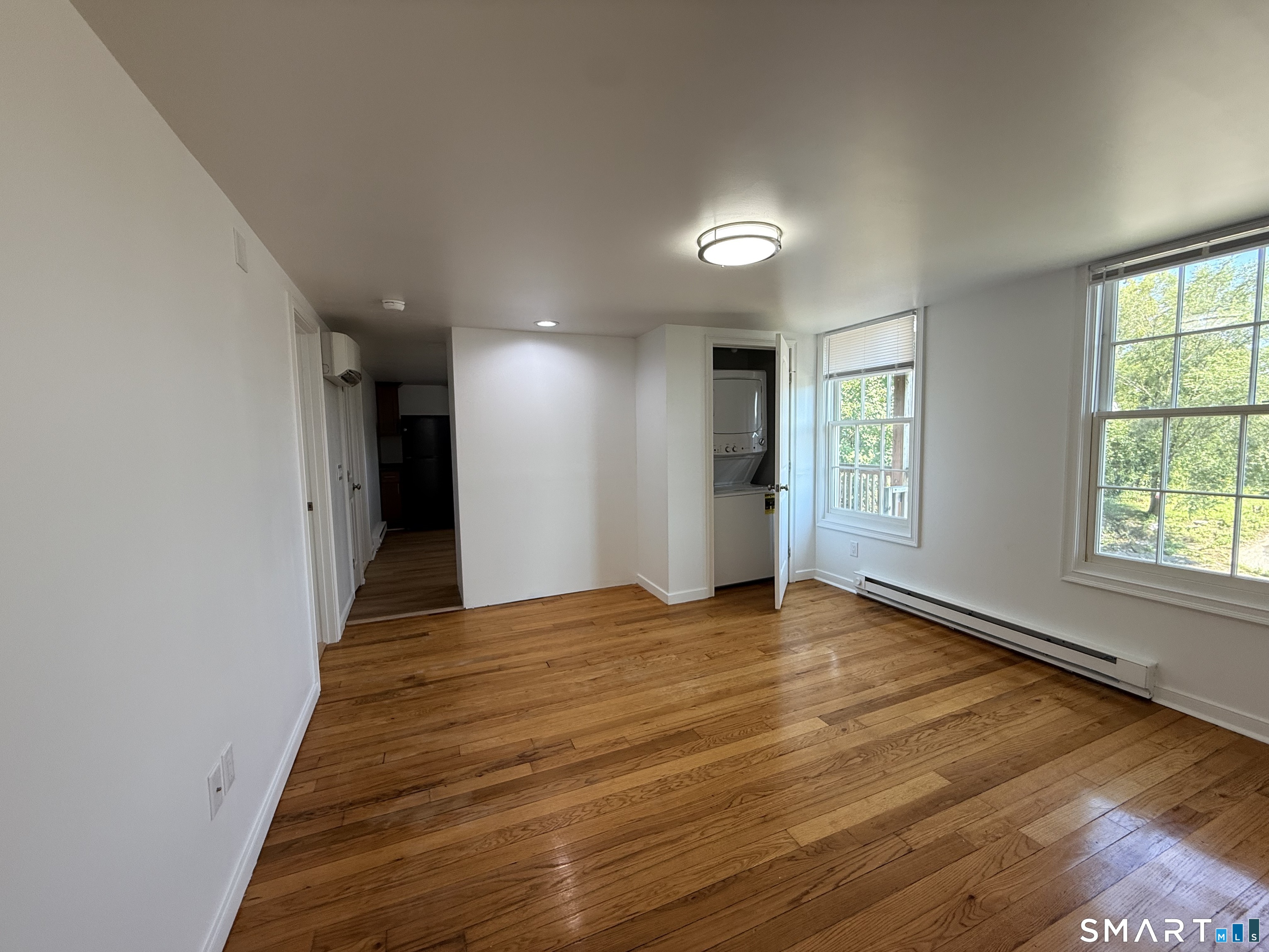 9 Brewer Street New London CT 06320