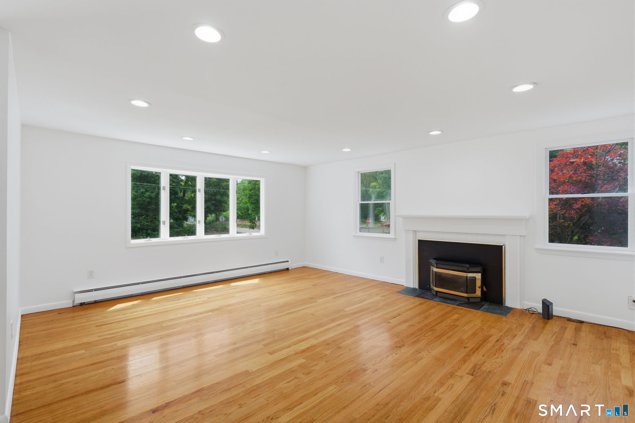 60 Hoffman Road Ellington CT 06029