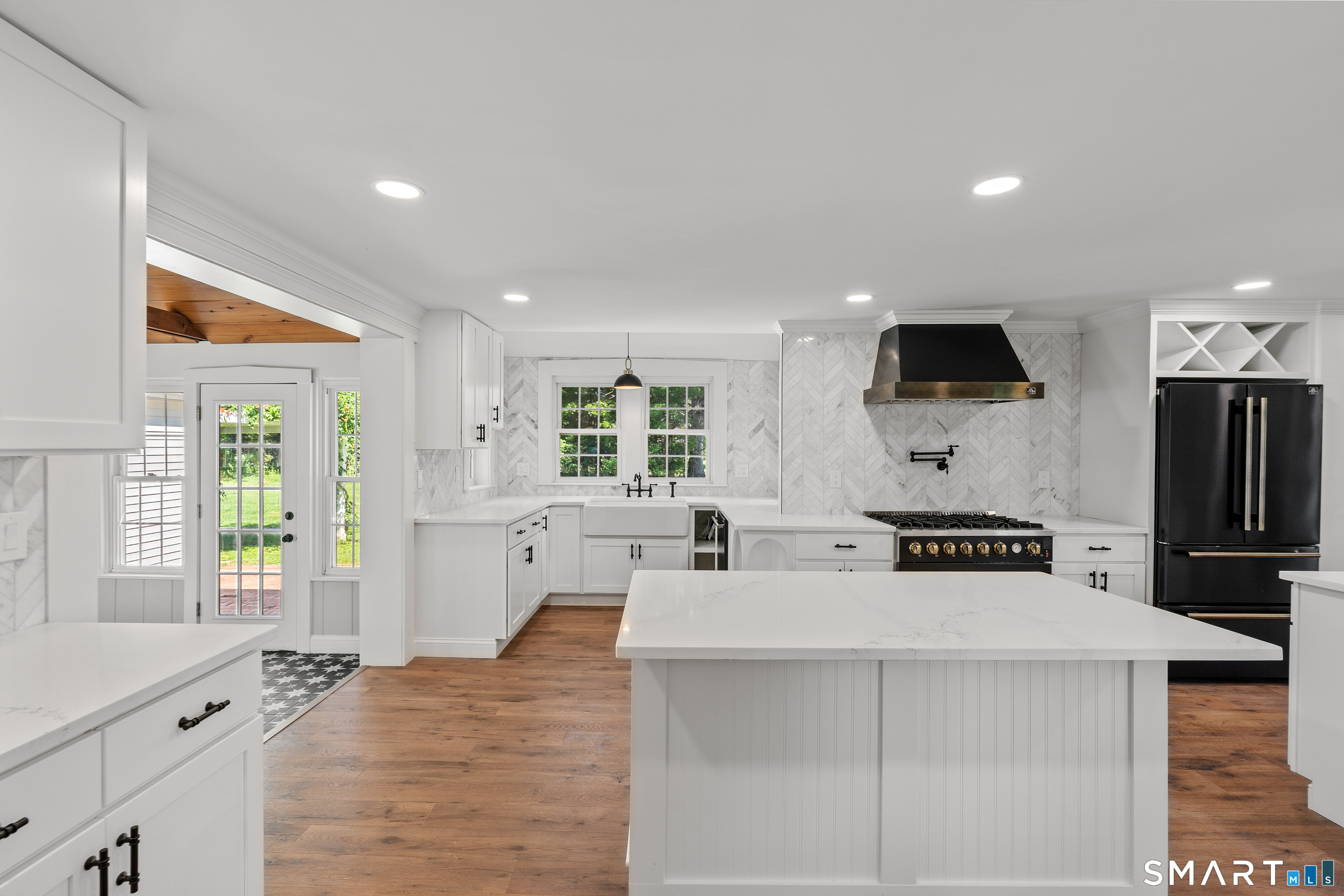 541 South Street Suffield CT 06078