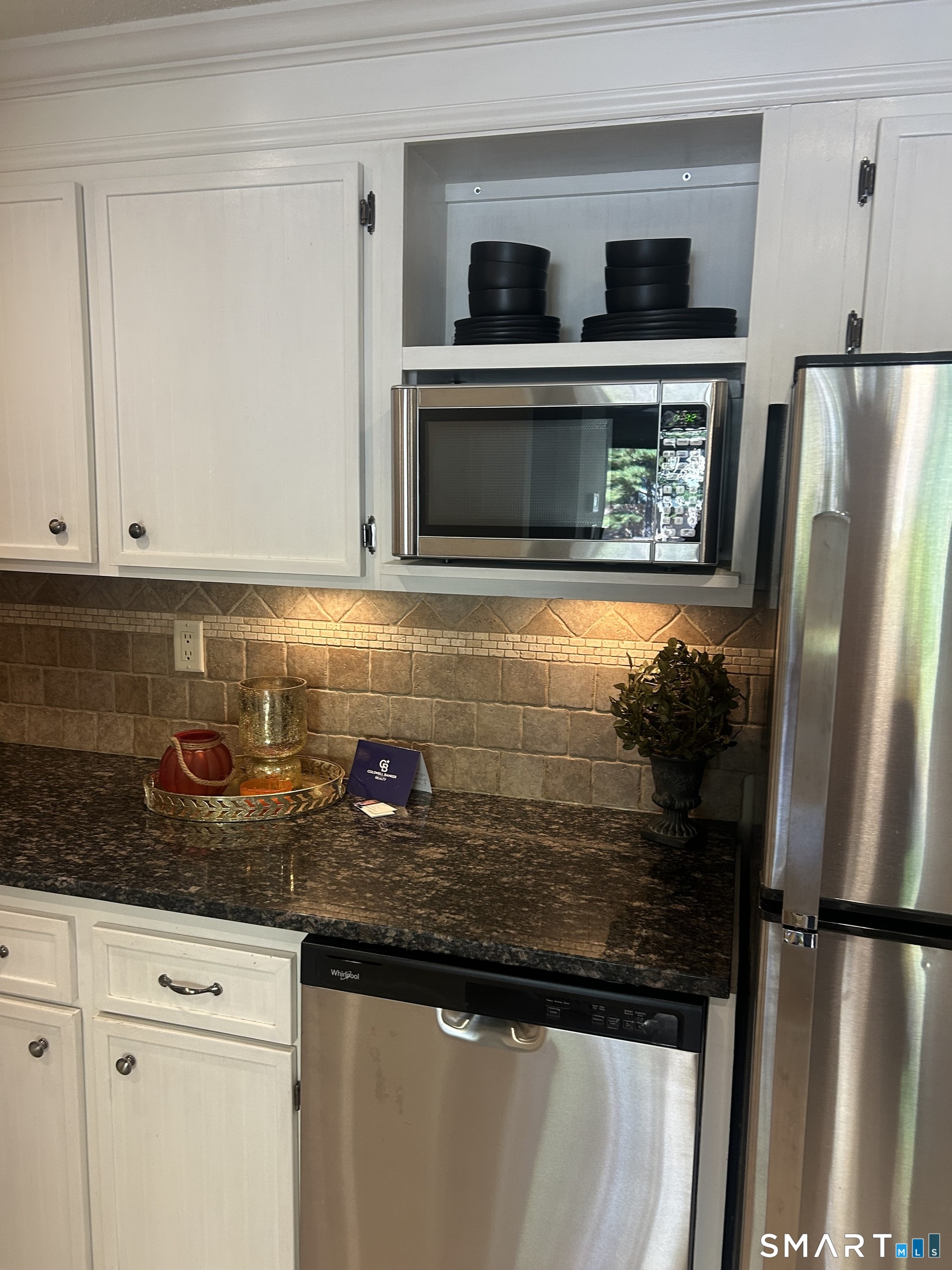 108 Oakwood Avenue West Hartford CT 06119