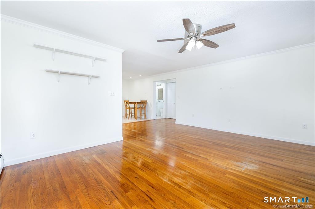 108 Oakwood Avenue West Hartford CT 06119