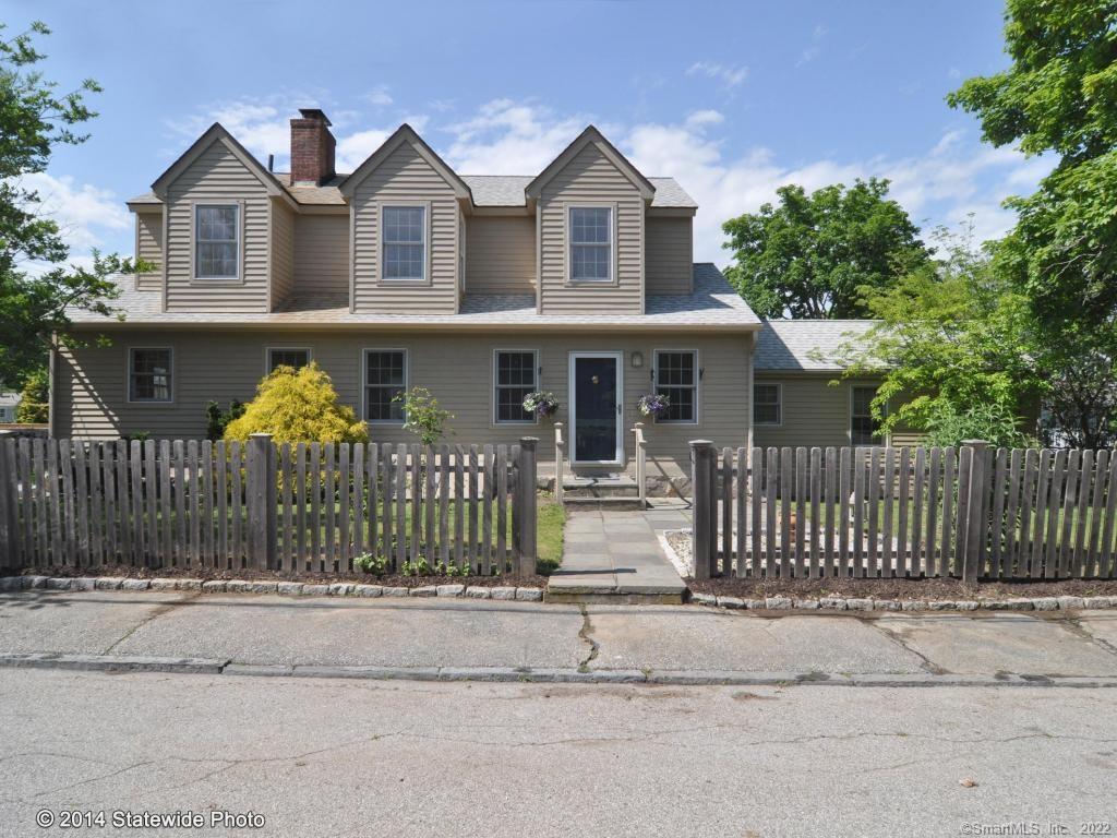 33 Orchard Street Stonington CT 06378