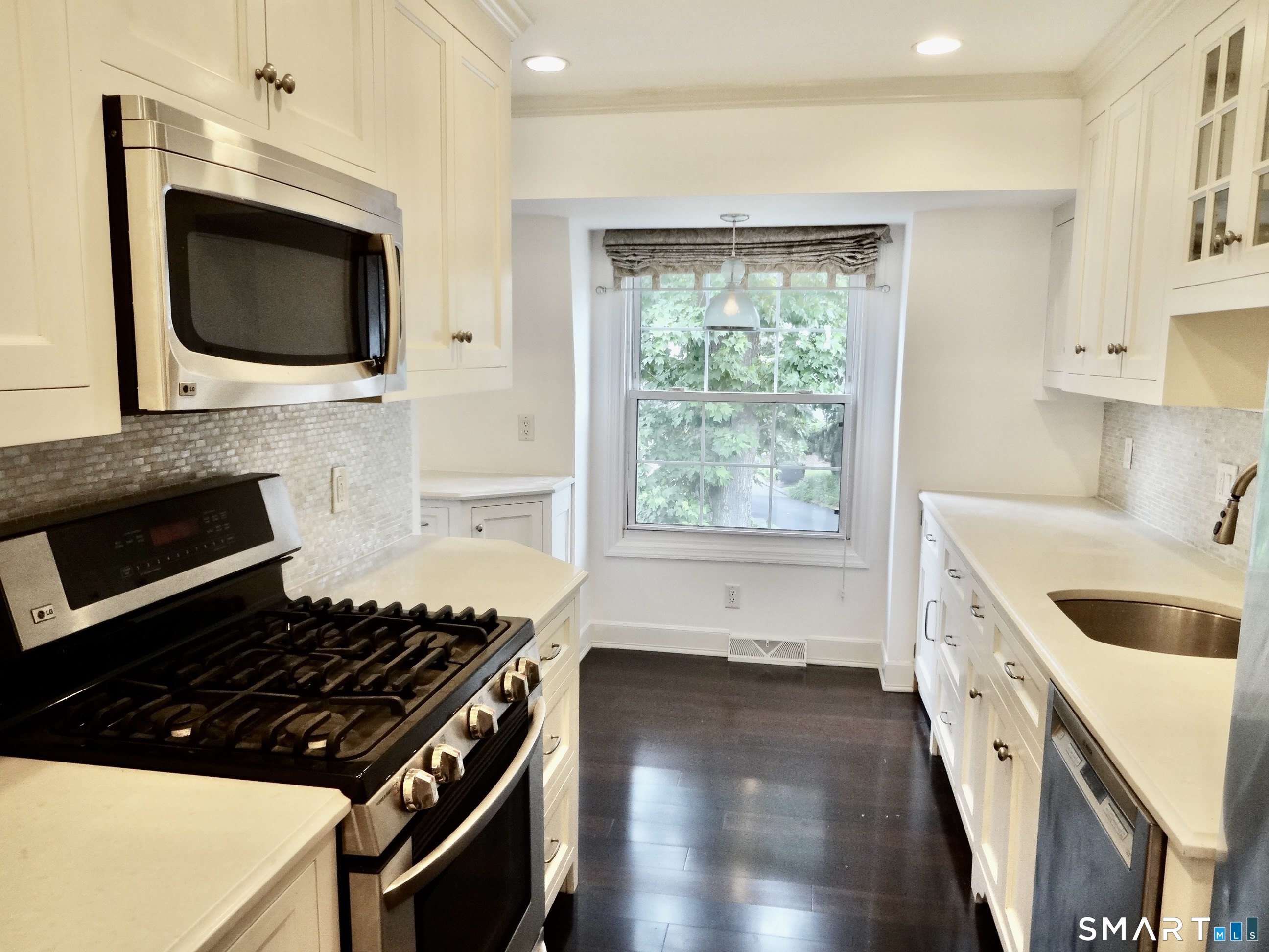245 Unquowa Road Fairfield CT 06824
