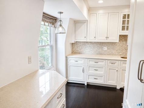 245 Unquowa Road Fairfield CT 06824