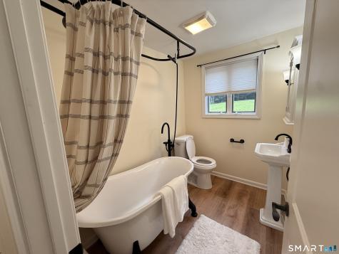 20 Hydelor Avenue Prospect CT 06712