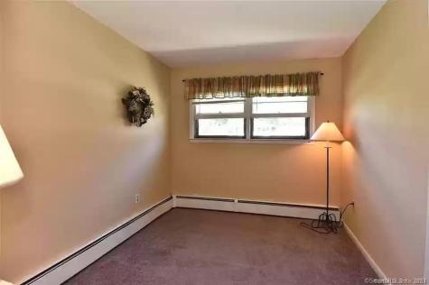 21 Mcdermott Circle Hamden CT 06518