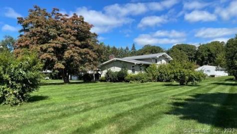 21 Mcdermott Circle Hamden CT 06518