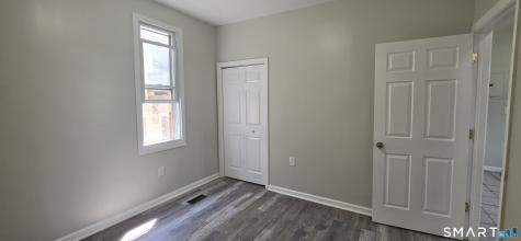 279 Captain Thomas Boulevard West Haven CT 06516