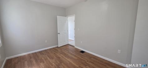 279 Captain Thomas Boulevard West Haven CT 06516