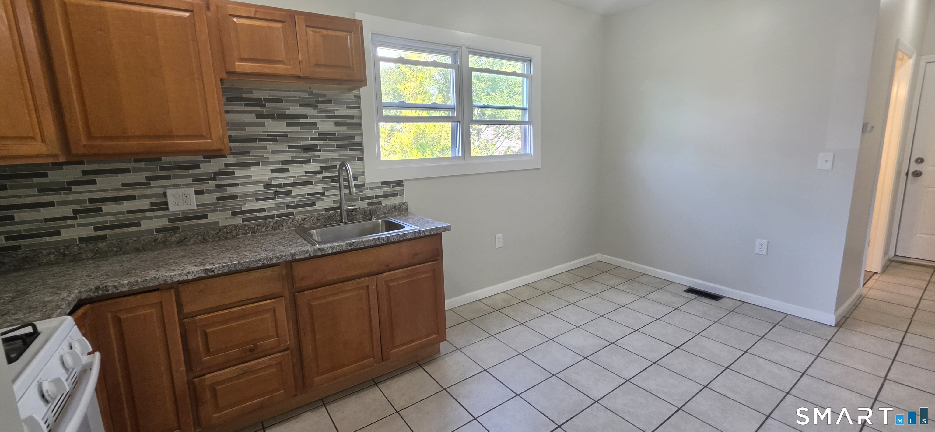 279 Captain Thomas Boulevard West Haven CT 06516