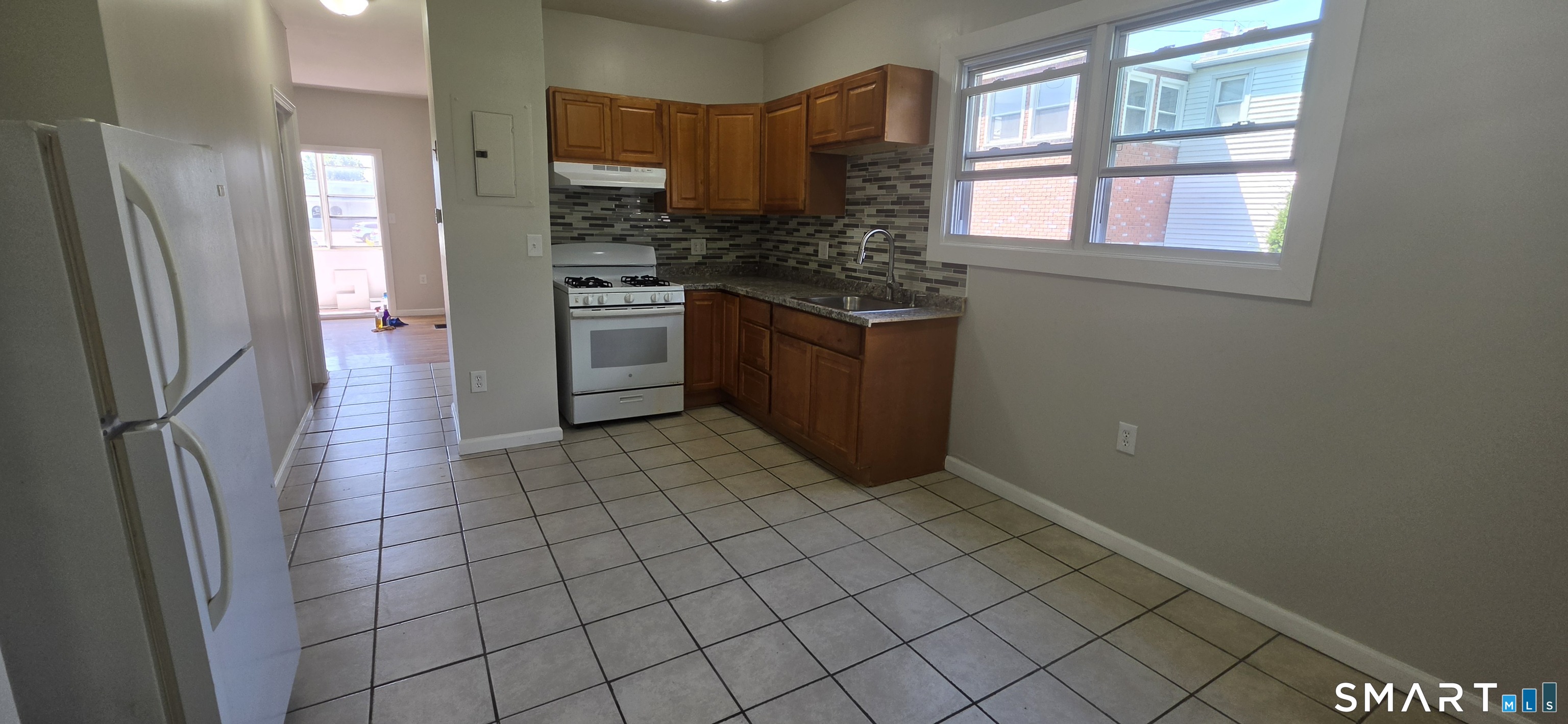 279 Captain Thomas Boulevard West Haven CT 06516