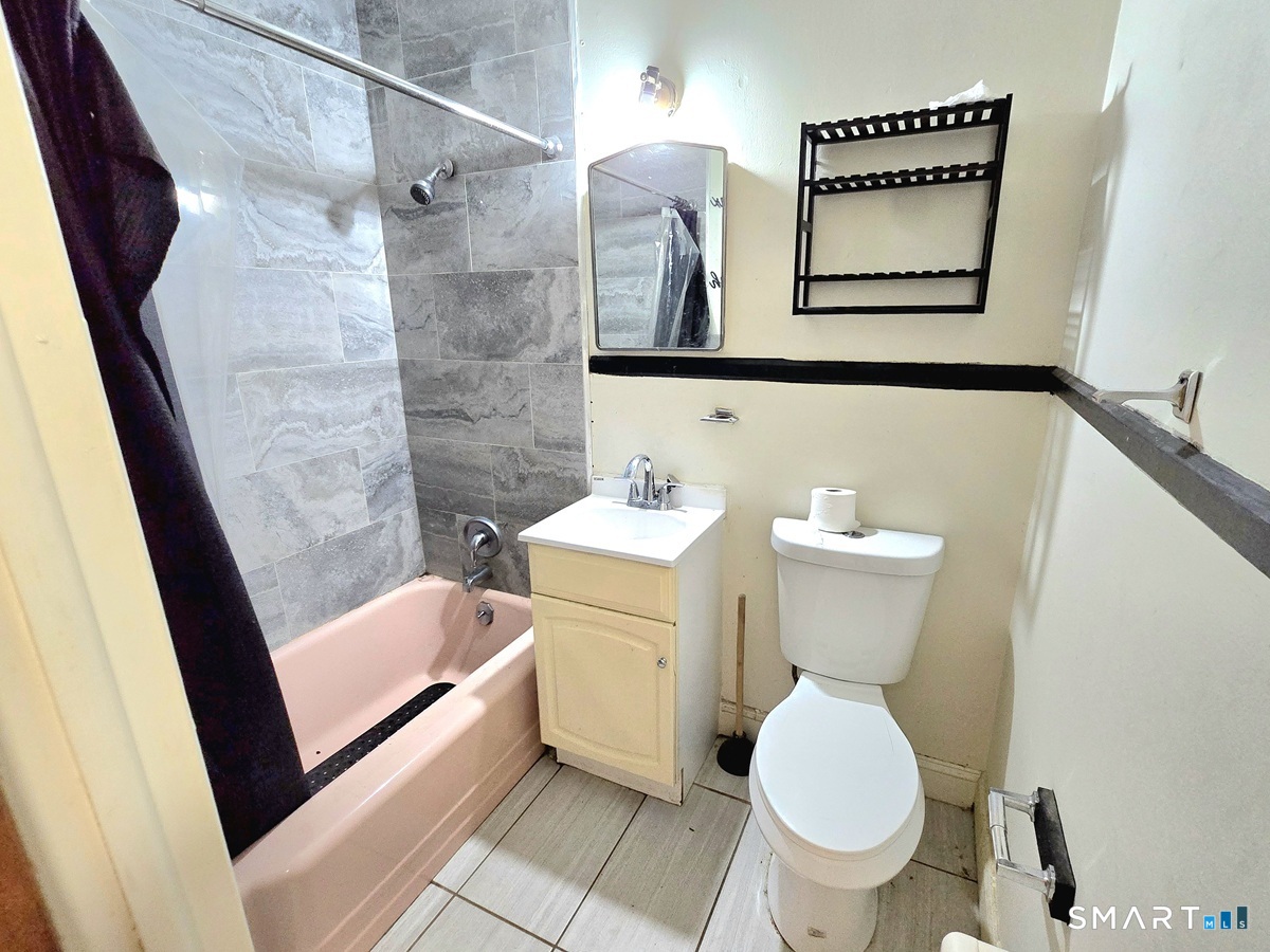 148 Sisson Street East Hartford CT 06118