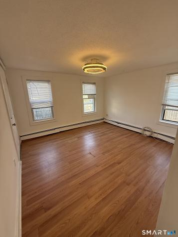 172 Dekalb Avenue Bridgeport CT 06607