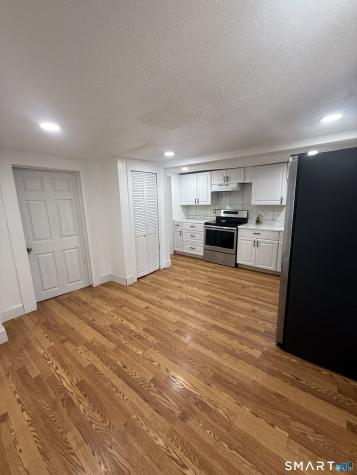 172 Dekalb Avenue Bridgeport CT 06607