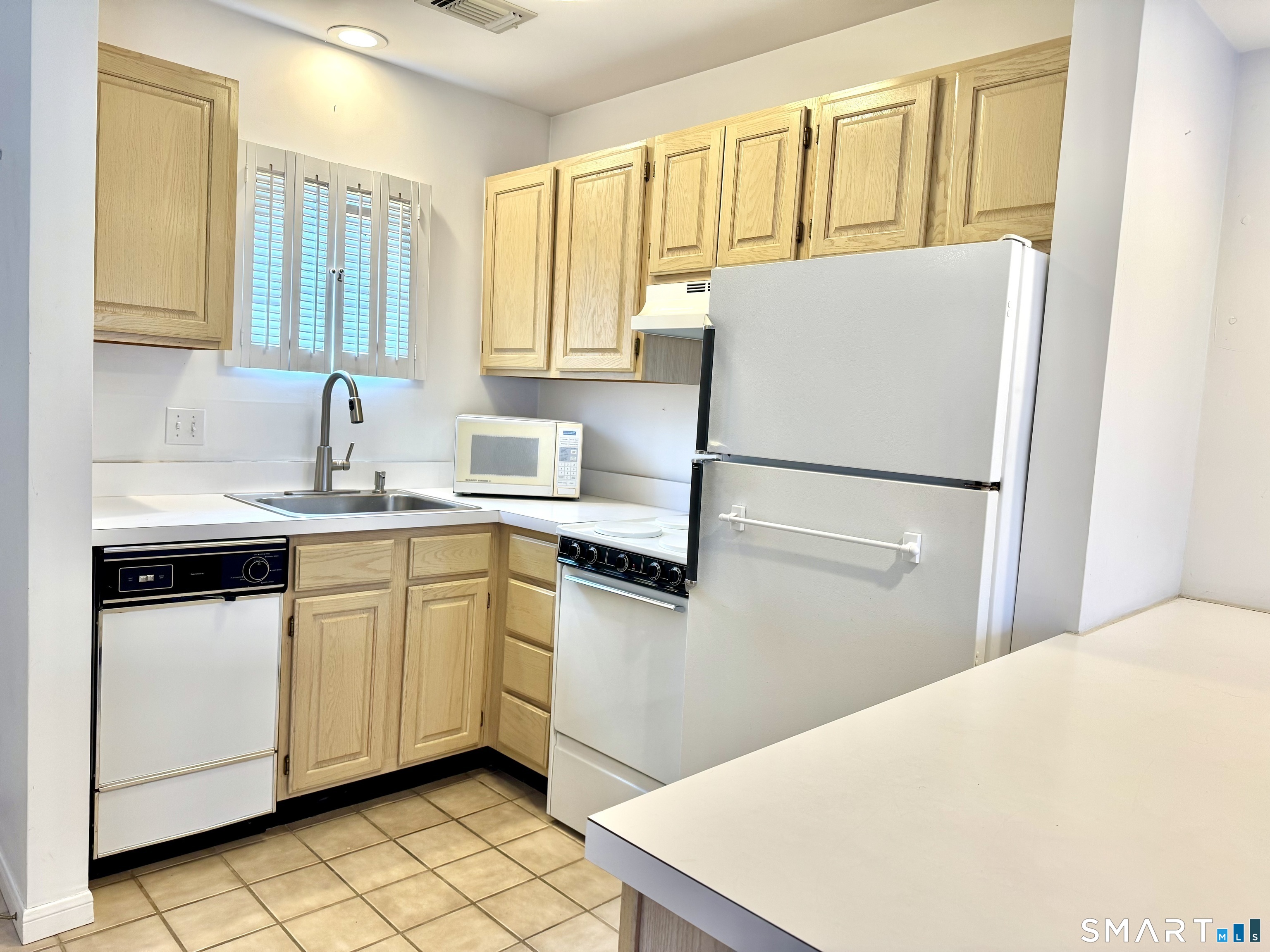 823 Old Pond Lane Norwich CT 06360