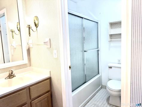 823 Old Pond Lane Norwich CT 06360