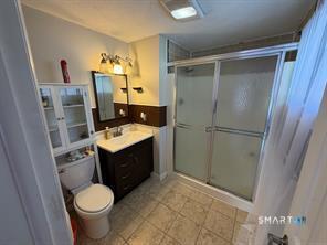 81 Cliffside Drive Manchester CT 06042