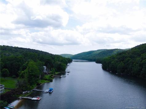 17 Pinewood Shores Sherman CT 06784