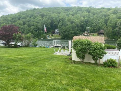 17 Pinewood Shores Sherman CT 06784