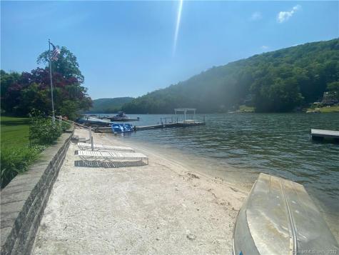 17 Pinewood Shores Sherman CT 06784