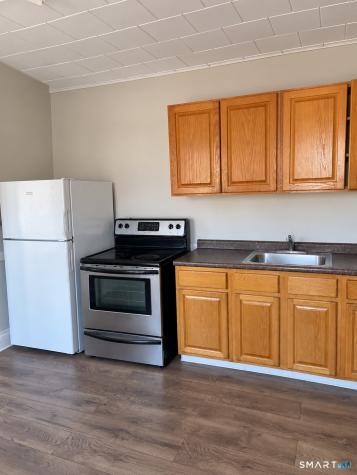 229 White Street Hartford CT 06114