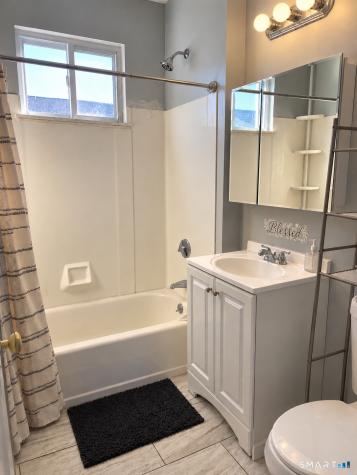 229 White Street Hartford CT 06114