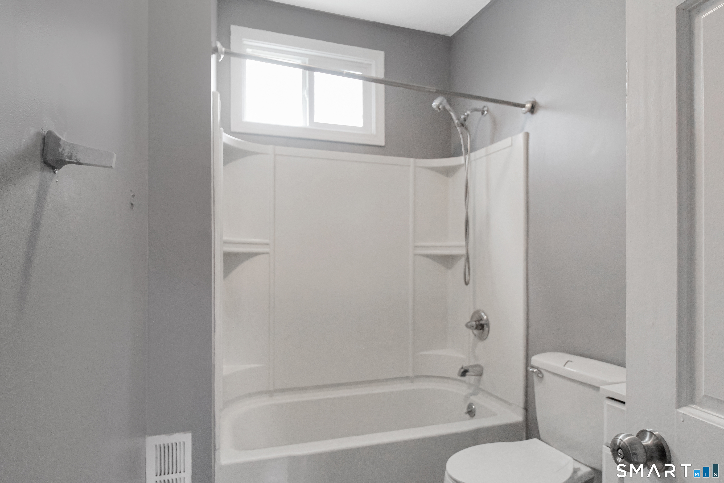 32 Lenox Street Hartford CT 06112