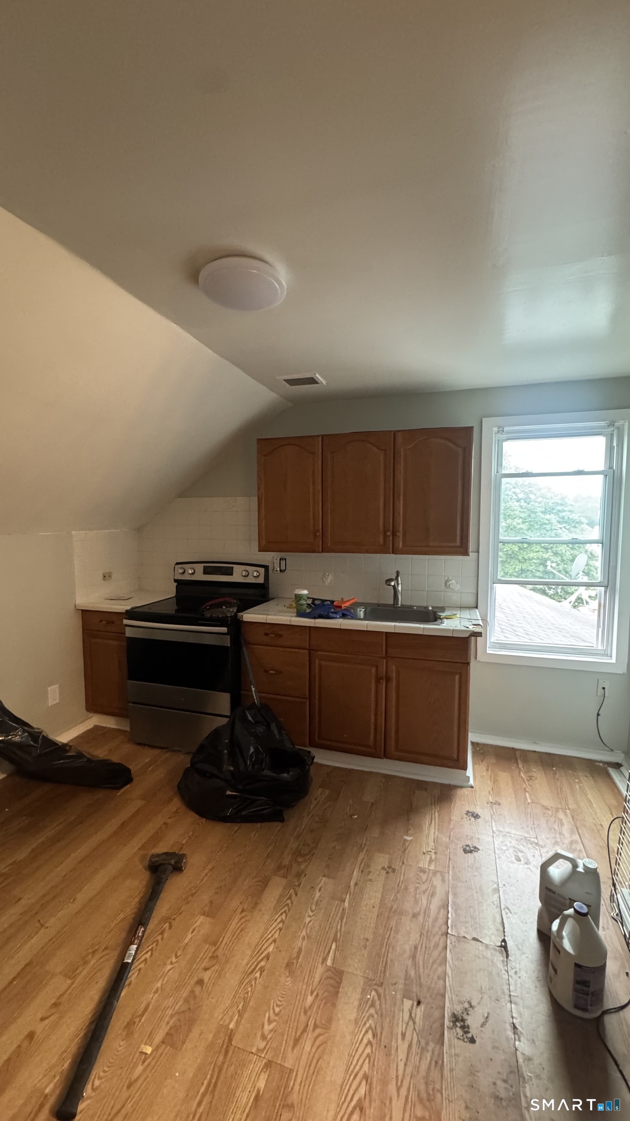 1012 Dixwell Avenue Hamden CT 06514
