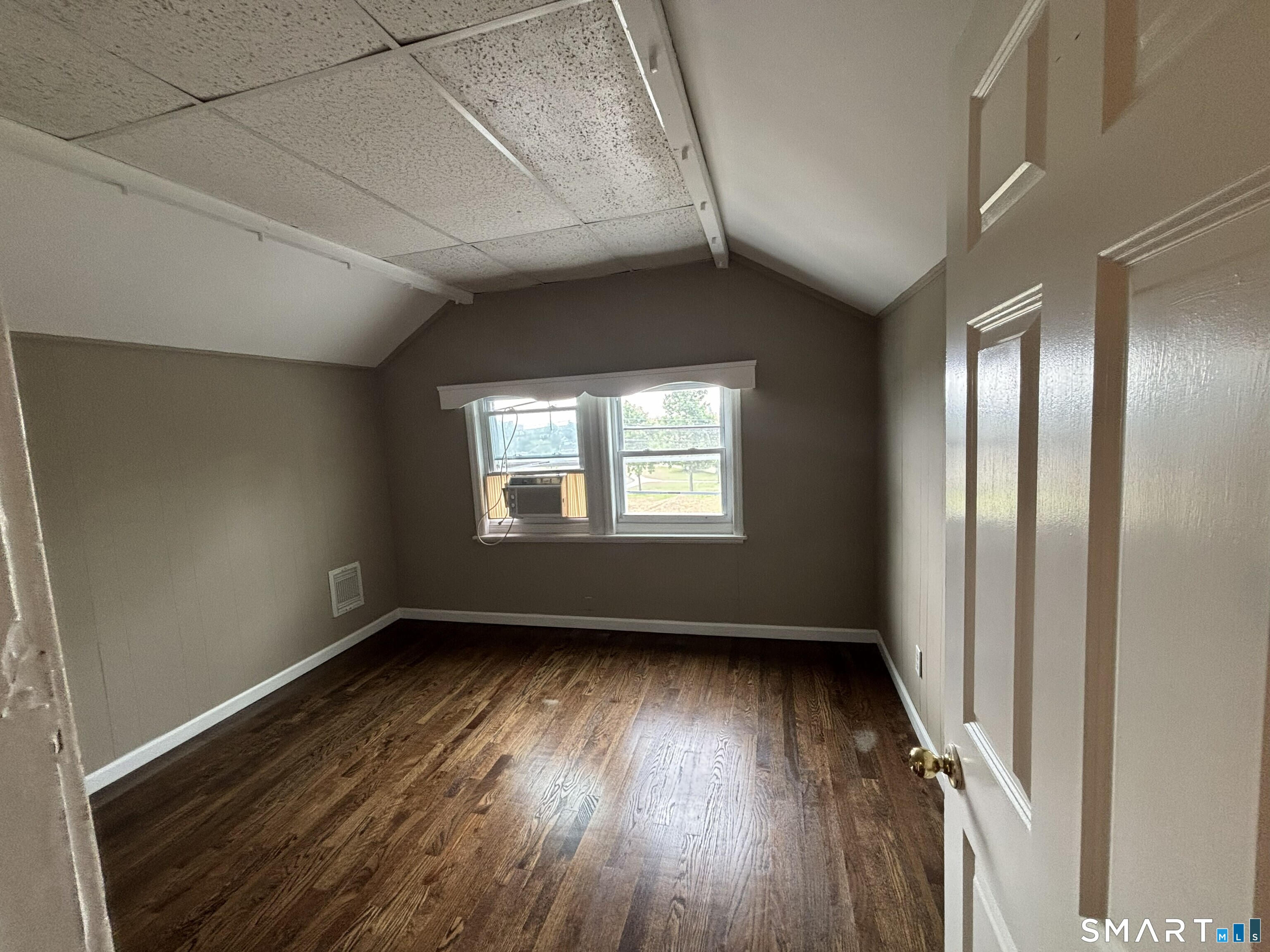 1566 North Avenue Bridgeport CT 06604