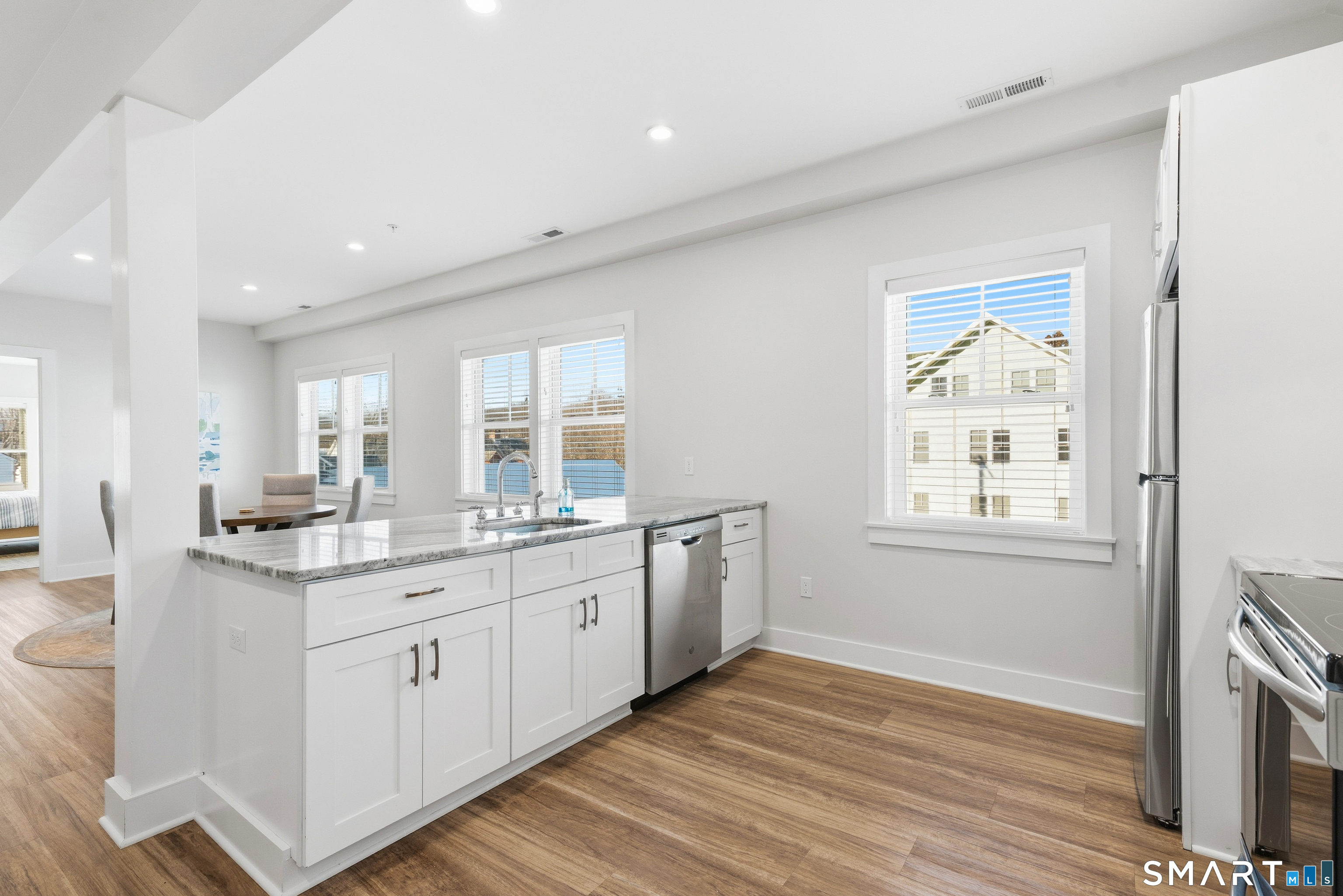 82 Wall Street Madison CT 06443