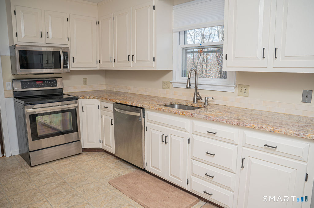 100 White Birch Drive Guilford CT 06437