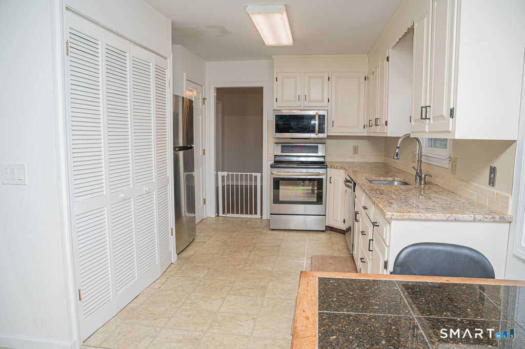100 White Birch Drive Guilford CT 06437