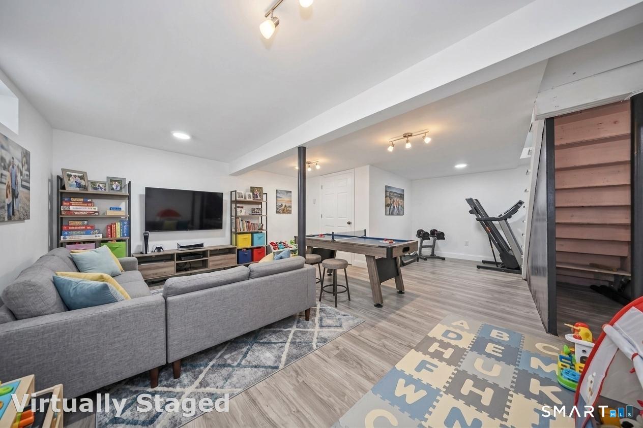 124 Mansfield Avenue New Britain CT 06051