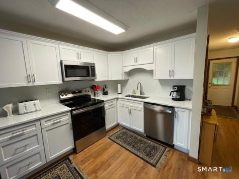 341 Deepwood Drive Lebanon CT 06249