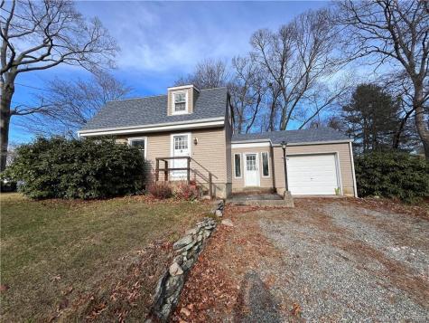 12 Woodland Drive Groton CT 06340