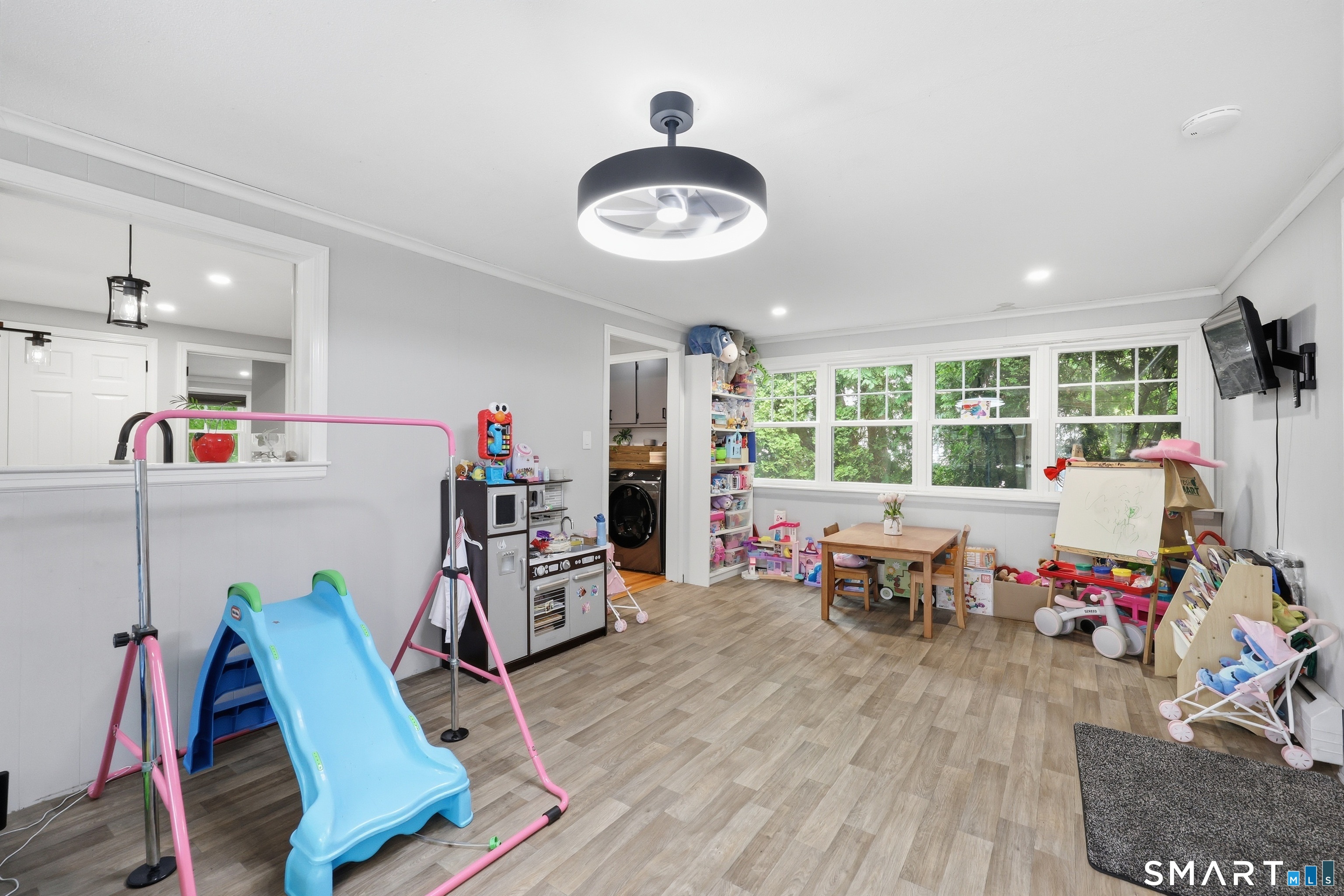 370 South Main Street West Hartford CT 06107