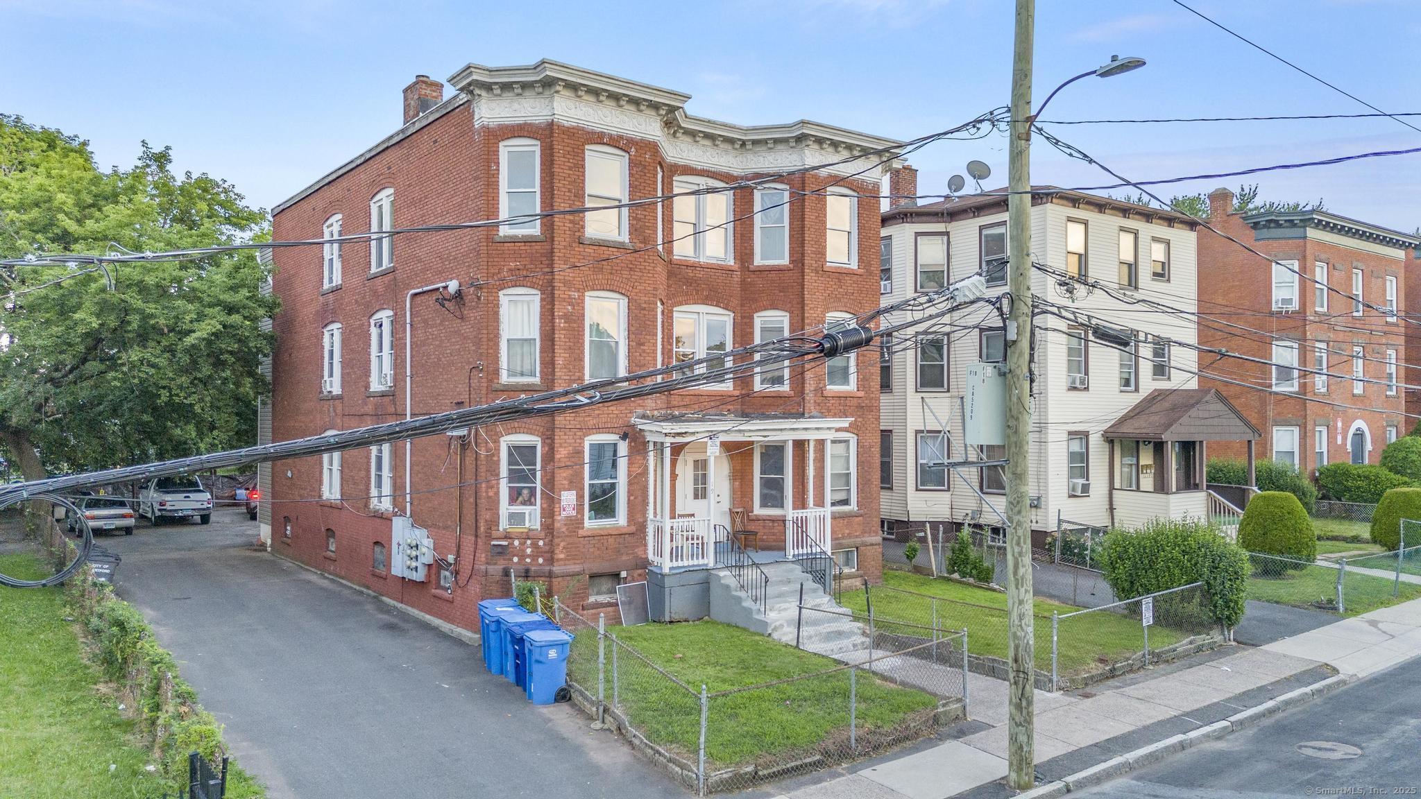 19-21 Whitmore Street Hartford CT 06114