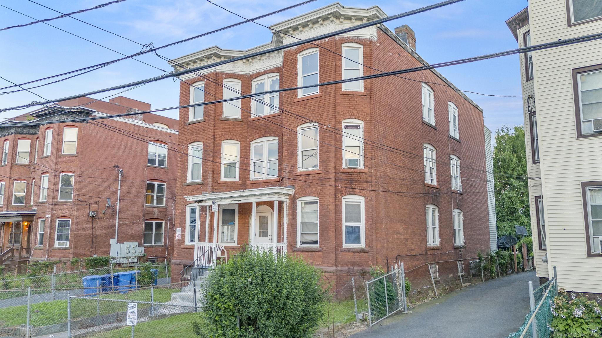 19-21 Whitmore Street Hartford CT 06114