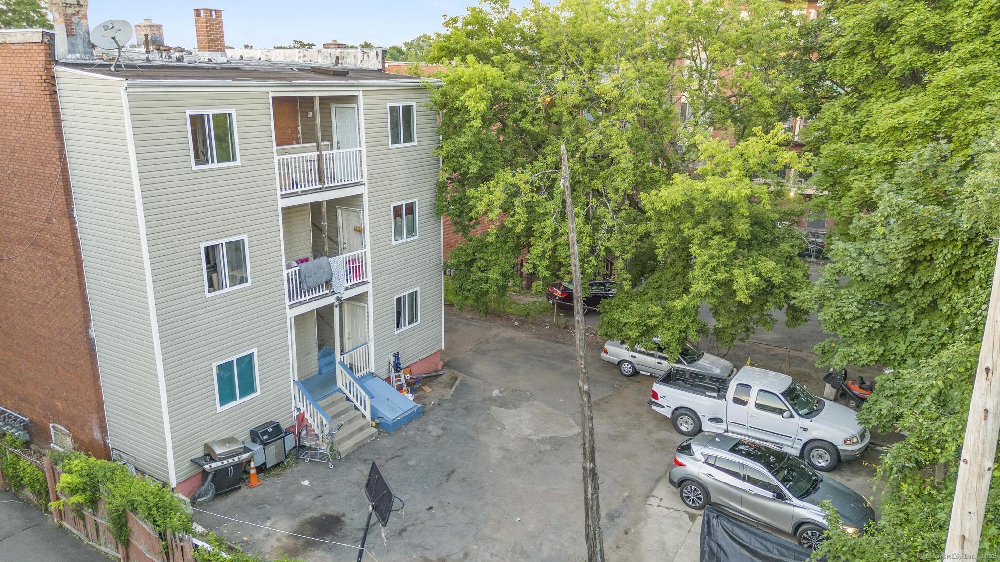 19-21 Whitmore Street Hartford CT 06114