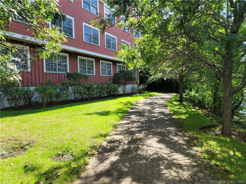 1 Daskams Lane Norwalk CT 06851