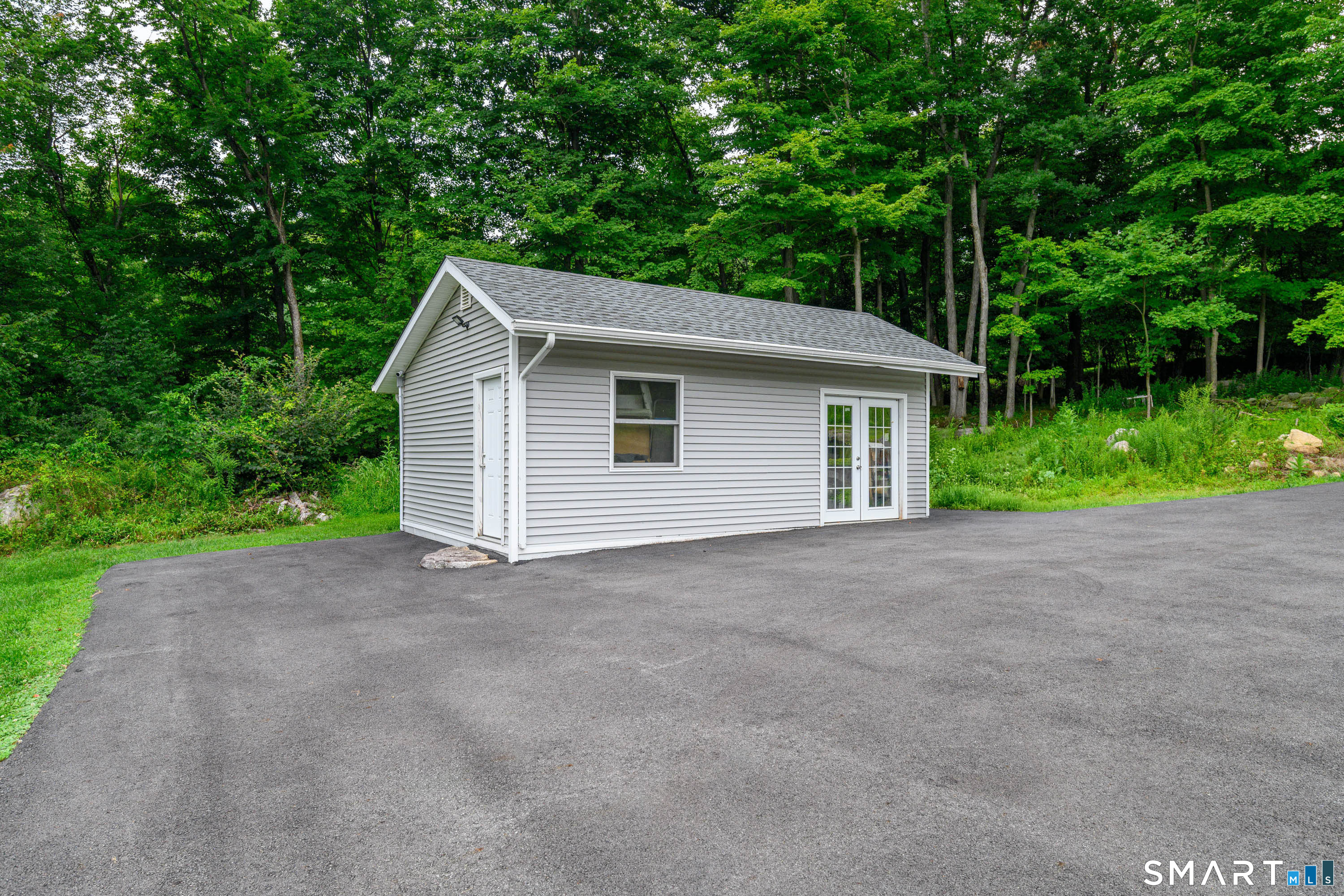 47 Middle River Road Danbury CT 06811