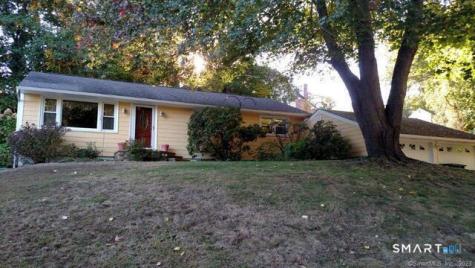 19 Sunshine Road Waterford CT 06375