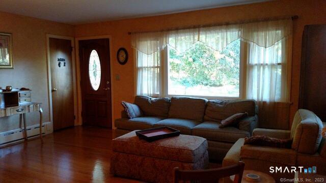 19 Sunshine Road Waterford CT 06375
